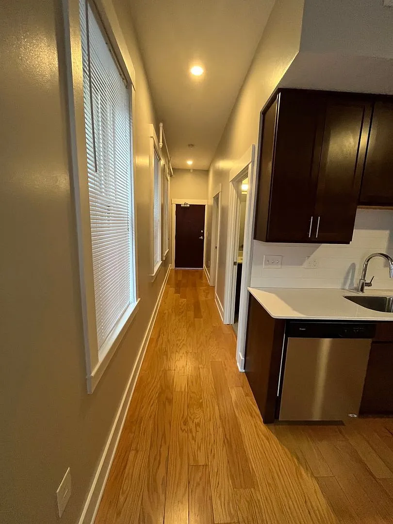 1 bed, 1.0 bath, 480 sqft, $1,185 — Photo 3