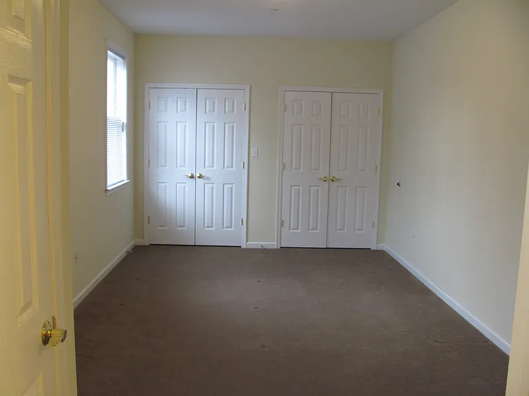 1010 6th St #14 — Photo 3