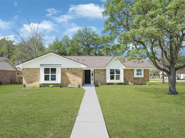2100 Crestwood Dr, Richmond, TX 77469