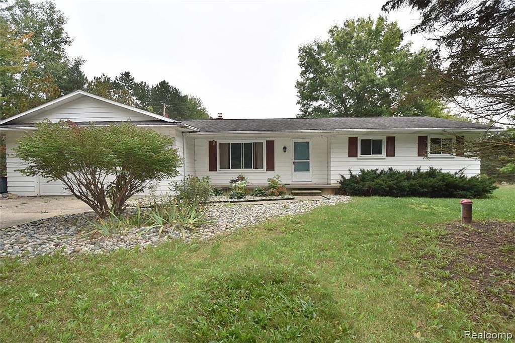2319 S Durand Rd, Lennon, MI 48449 Zillow