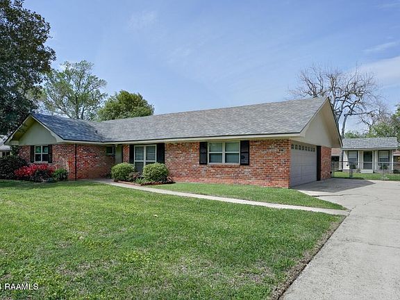 2nd image of 108 Brighton Dr