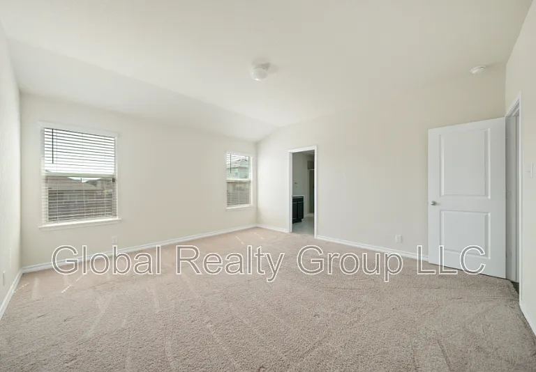 213 Gravel Gray — Photo 28