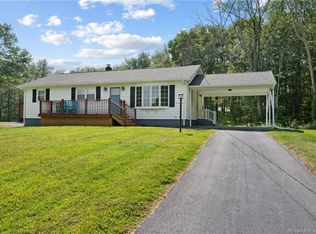 218 Bennett Pond Rd, Canterbury, CT 06331