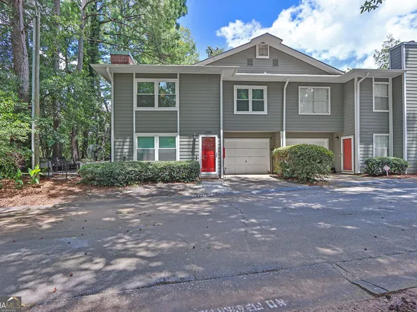 1095 Darby Ct, Norcross, GA 30093