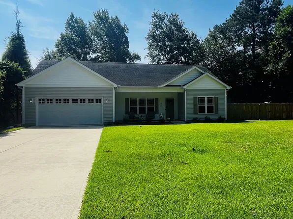 106 Driftwood Lane, Hampstead, NC 28443