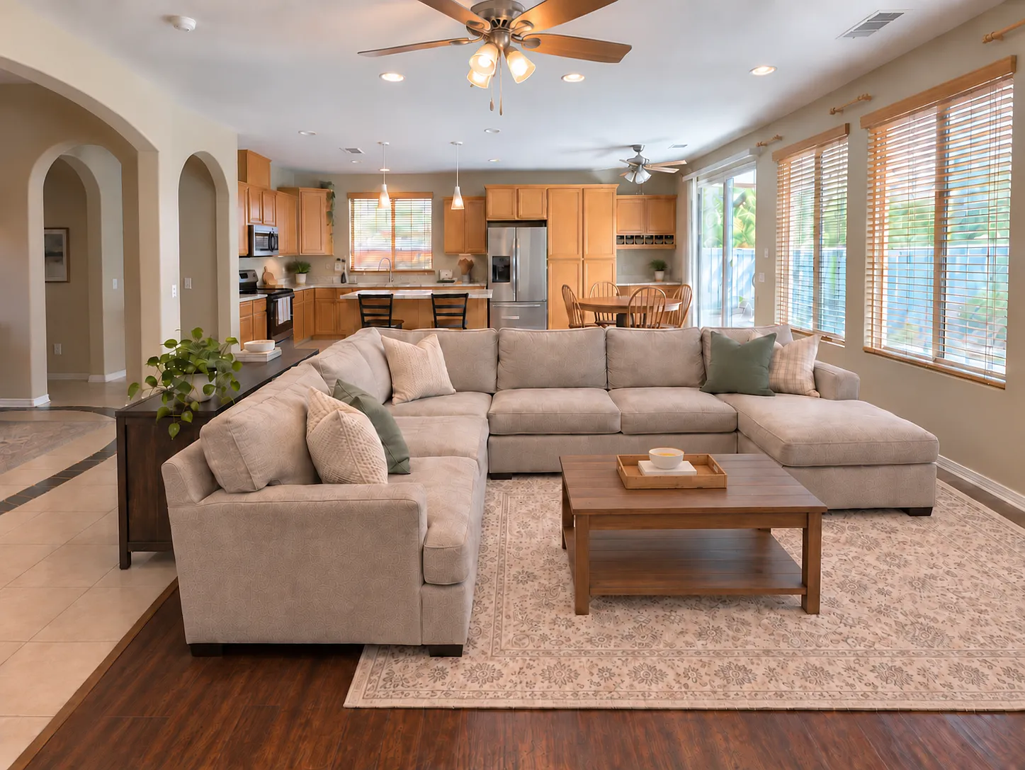 4 bed, 2203 sqft, $3,475 — Photo 4