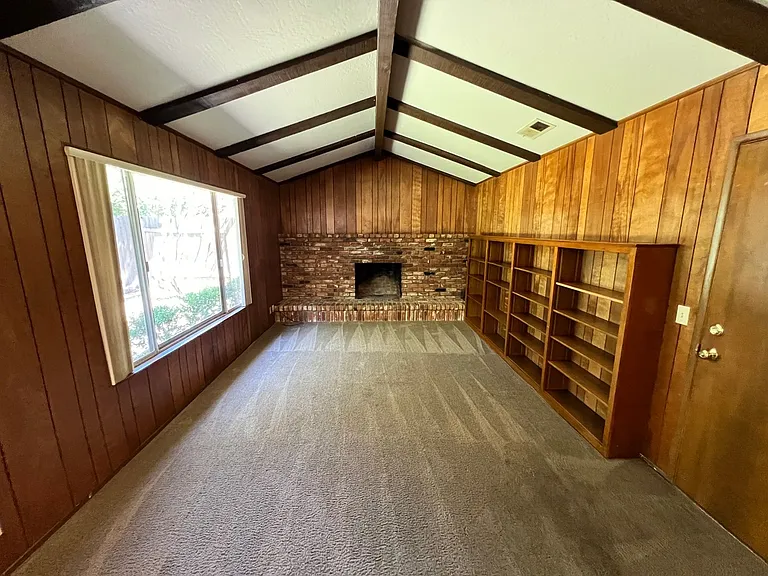 413 Del Oro Ave — Photo 10