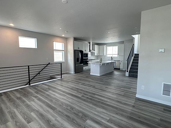 4th image of 12380 Farmview St