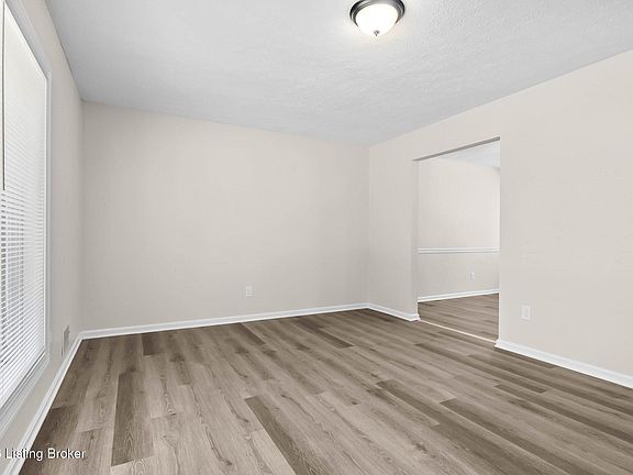 5th image of 3716 Longview Rd