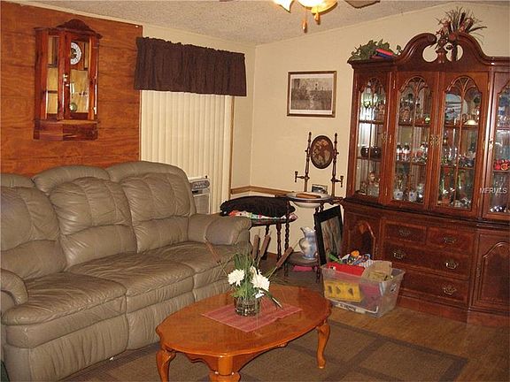 3rd image of 326 Donald Ln