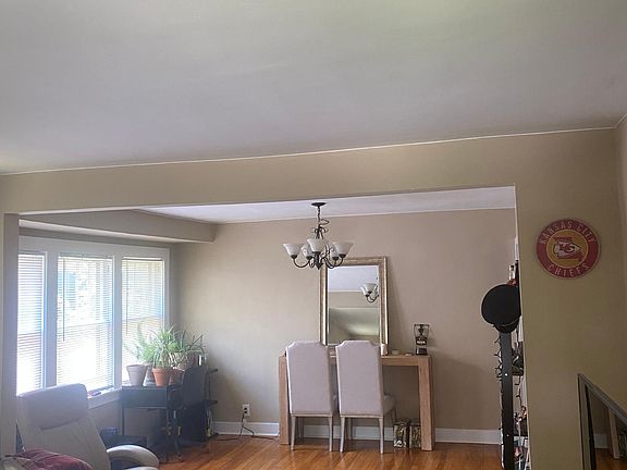 2nd image of 4312 Francis St