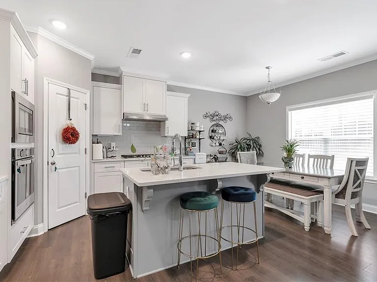 2627 Chase Rdg — Photo 11