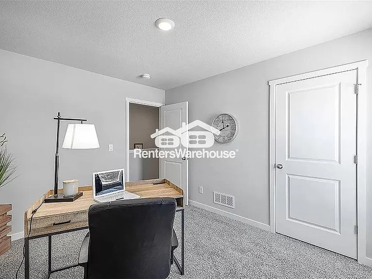 2124 Bugge Dr — Photo 16