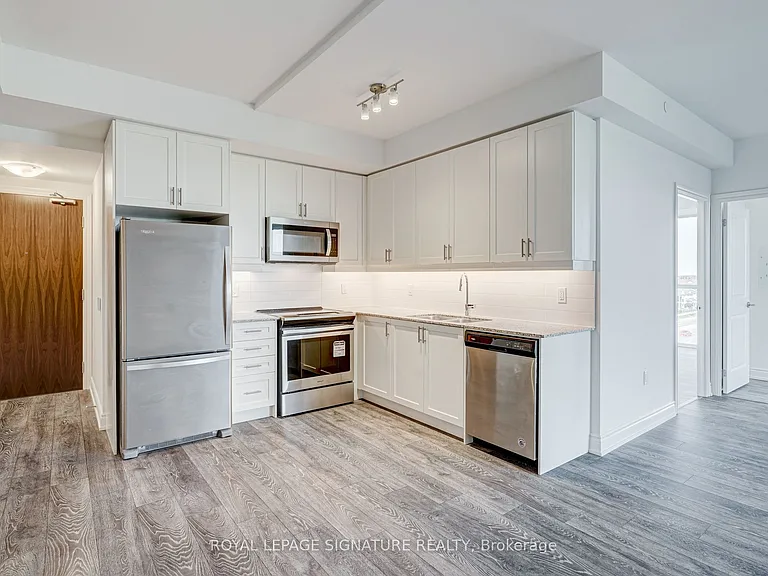 1050 Main St E #513 — Photo 6