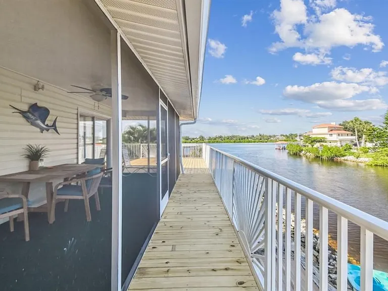 9914 Alavista Dr — Photo 22