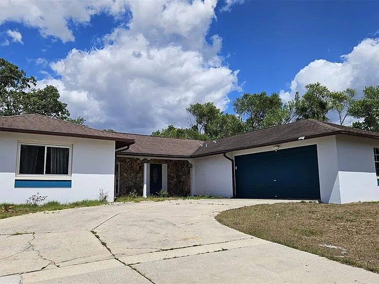 1524 Newhope Rd — Photo 1