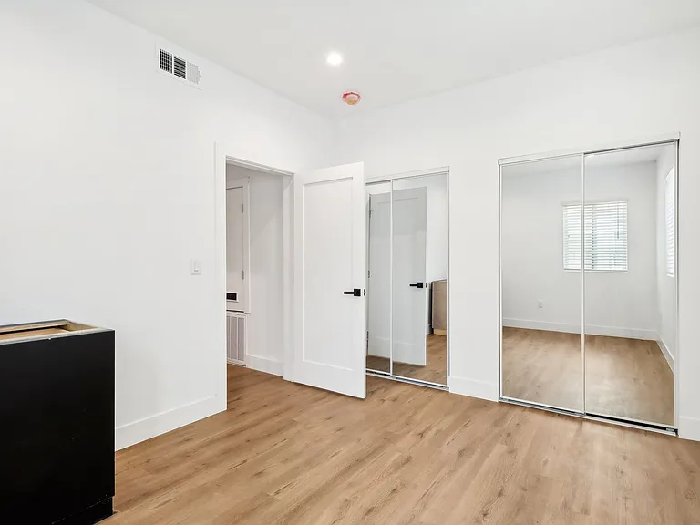 4512 Saint Elmo Dr — Photo 31