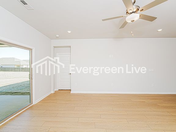 5th image of 202 Paca Ln