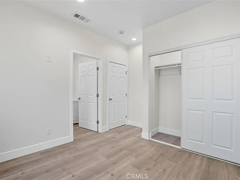 19258 Strathern St — Photo 21