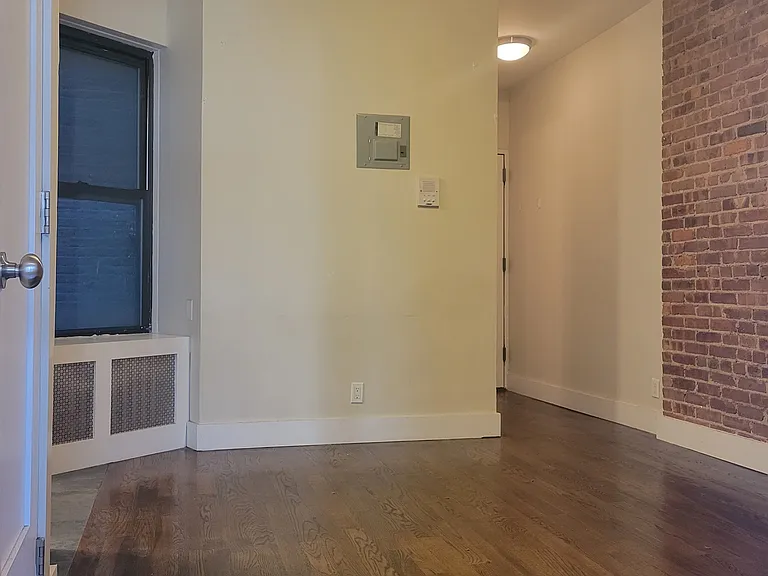 548 E 82nd St #5A — Photo 3