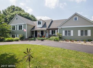 16140 Deer Lake Rd, Derwood, MD 20855