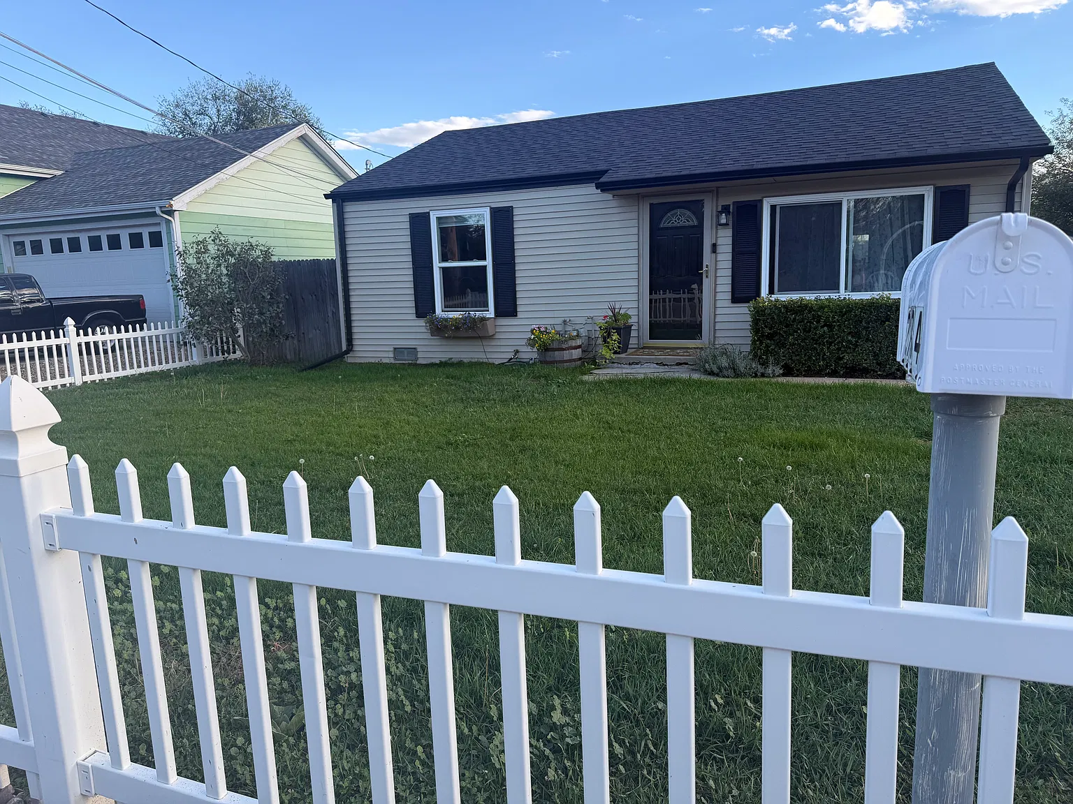 2734 W Harvard Ave — Photo 1