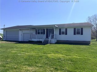 1380 Seigrist Rd, Letart, WV
