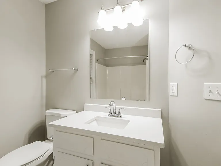 820 Turning Point Ln — Photo 14
