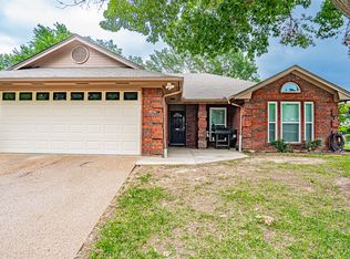 210 Mesquite St, Weatherford, TX 76086