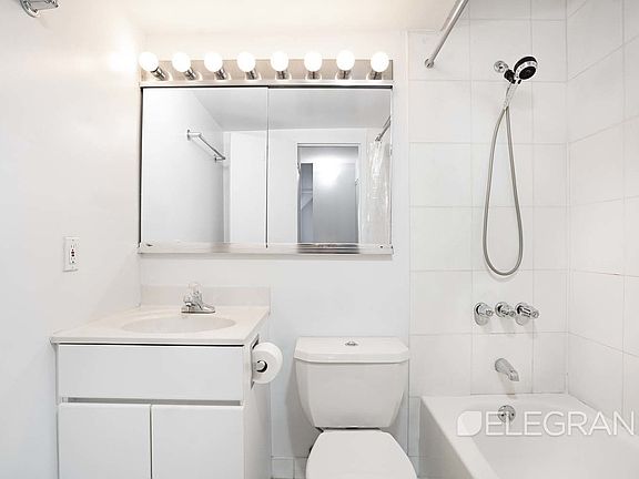 3rd image of 201 E 69th St APT 14Y