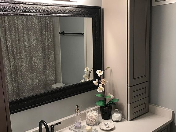 4th image of 405 N Wabash Ave Unit 1511
