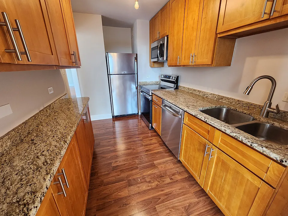 Kitchen photo 1
