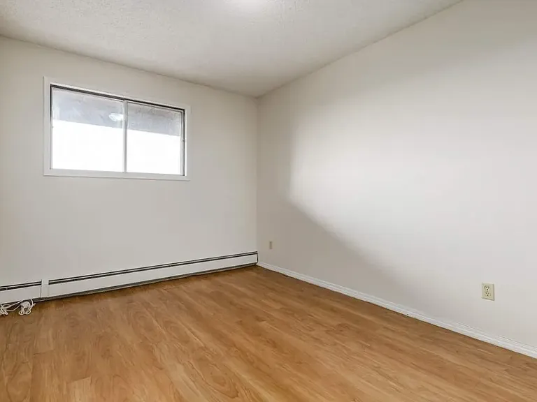 5 Russell Dr — Photo 12