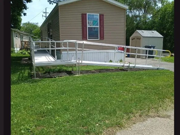 162 Lynn Ln, Mankato, MN 56001