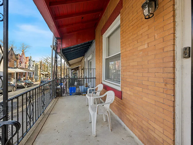 254 W Zeralda St — Photo 2