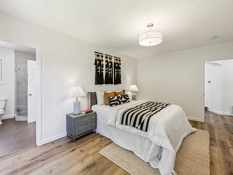 610 Hillcrest Blvd — Photo 24