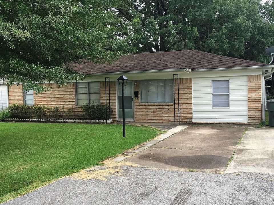 1st image of 9355 McLean St