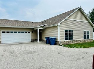 1429 River Park Ln, Waterville, OH 43566