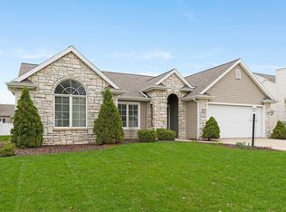 5222 Keswick Ln, Fort Wayne, IN 46835