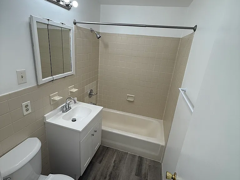 Bathroom - Hallway