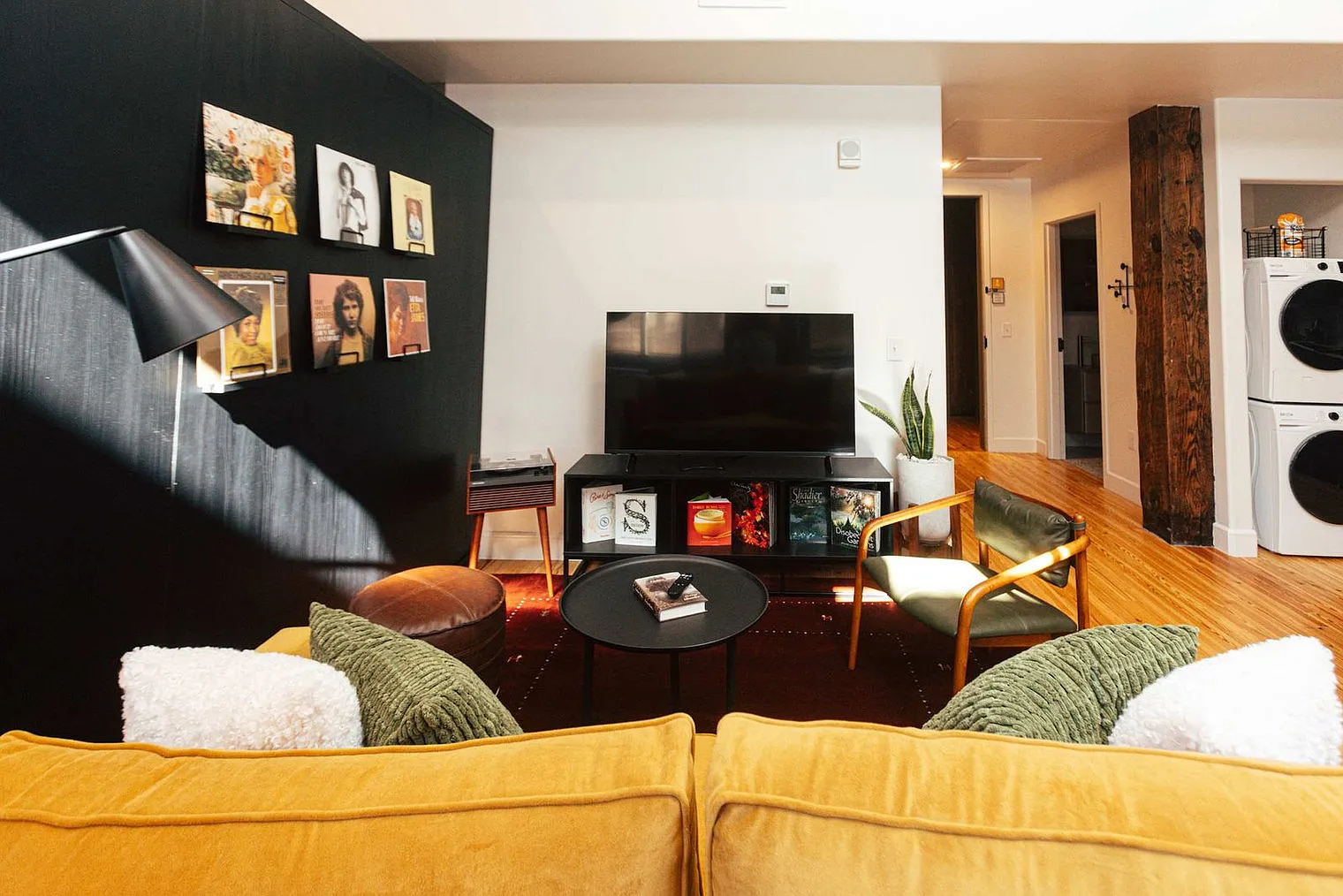 1 bed, 1.0 bath, 613 sqft, $2,865 — Photo 3