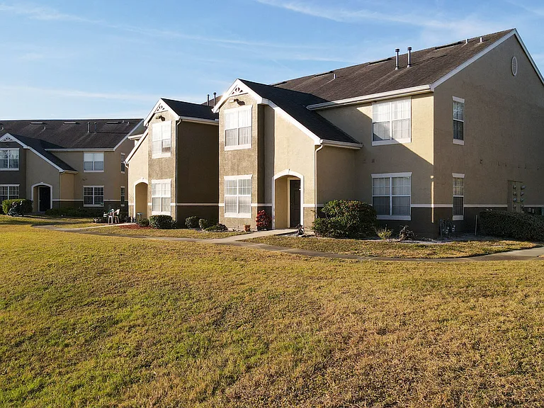 Hickory Pointe Apartments — Photo 7