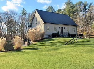 10 Mowry St, Mendon, MA 01756