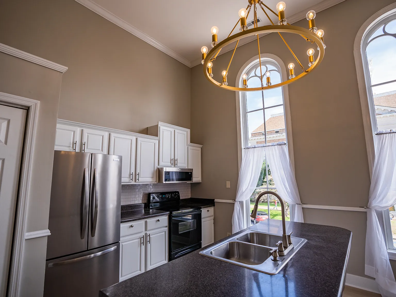 1 bed, $1,200 — Photo 4