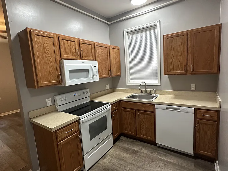 45 N Newberry St #1 — Photo 6