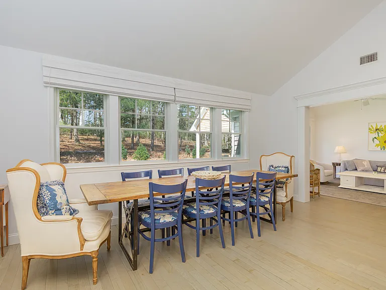 99 Oak Ln — Photo 11
