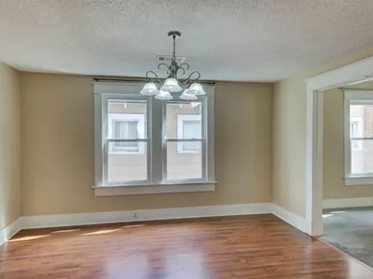806 Ratcliff St — Photo 7