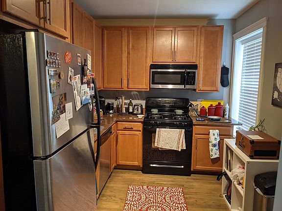5th image of 3326 W Schubert Ave APT 3