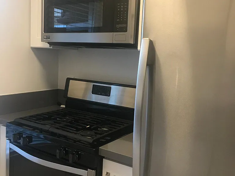 13000 Valleyheart Dr #14 — Photo 7