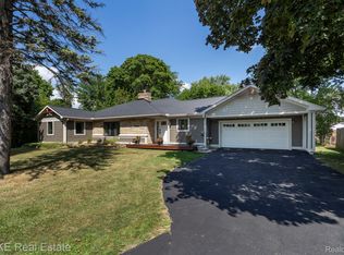 590 N Sheldon Rd, Plymouth, MI 48170